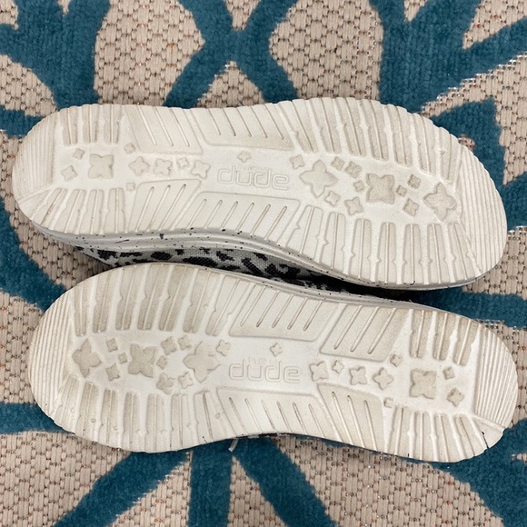 Hey Dude Wendy Woven Cheetah Grey Women’s Slip-On Shoes - Picture 9 of 9